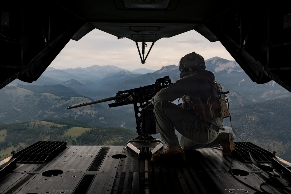 HMH-461 conducts flight operations in Montana