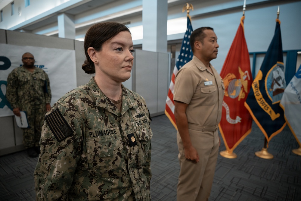 NAVSUP HQ holds award ceremony