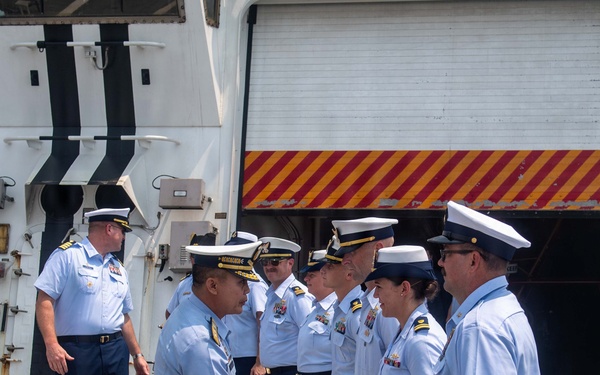 USCGC Midgett (WMSL 757) hosts Philippine Coast Guard