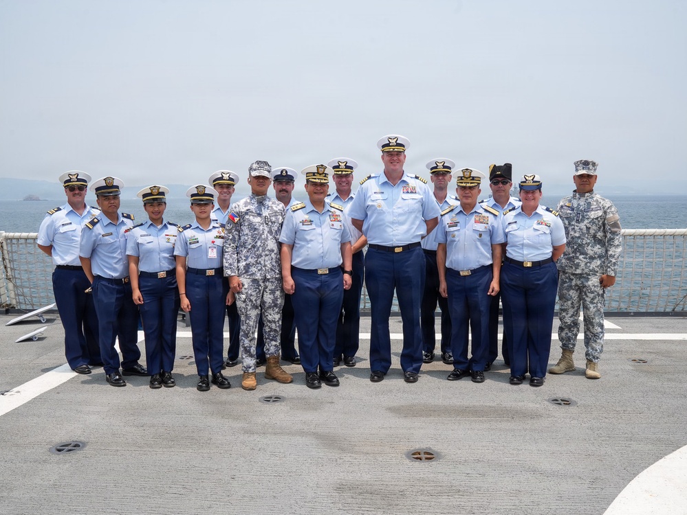 USCGC Midgett (WMSL 757) hosts Philippine Coast Guard