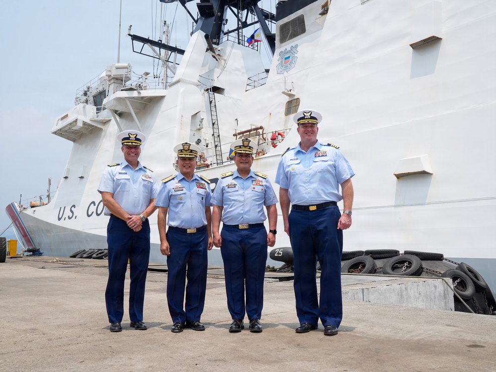 USCGC Midgett (WMSL 757) hosts Philippine Coast Guard