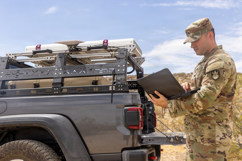 U.S. Soldiers Experiment with New Technologies