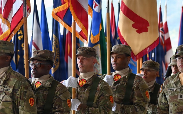 USAG Hawaii welcomes new commander with warm aloha