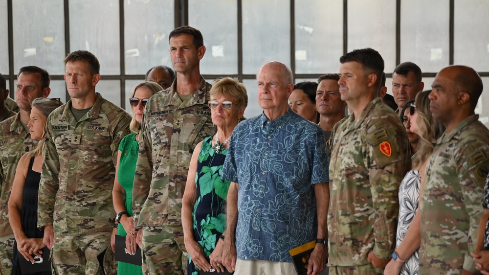 USAG Hawaii welcomes new commander with warm aloha