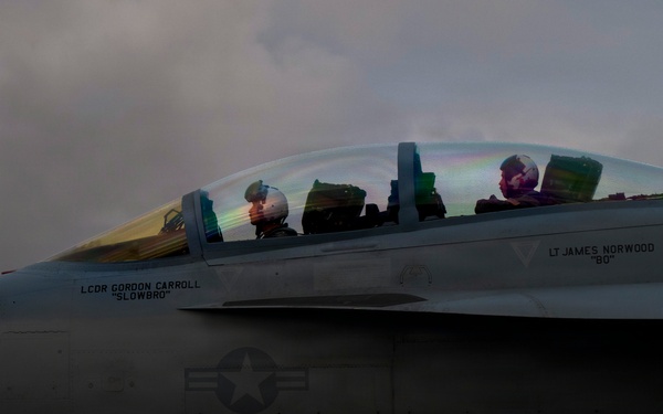 U.S. Navy launches F/A-18F Super Hornets for sinking exercise during RIMPAC 2026