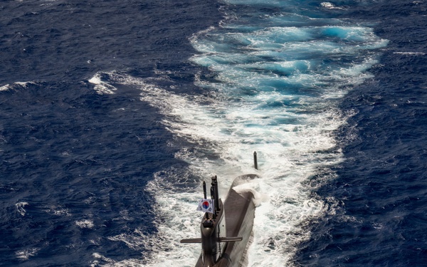 USS Theodore Roosevelt leads group sail during RIMPAC 2026
