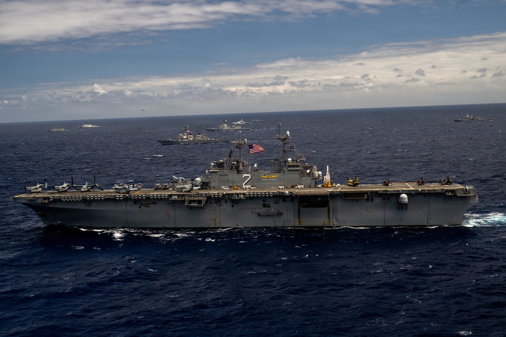 USS Theodore Roosevelt leads group sail during RIMPAC 2026