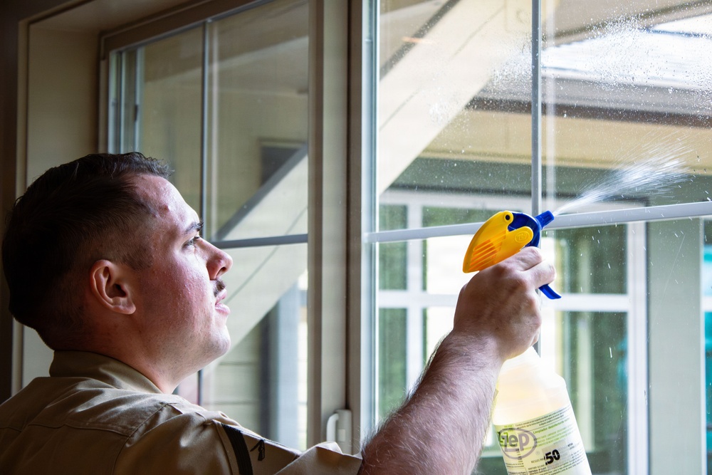 Service Members Help Clean Ronald McDonald House During Fleet Week