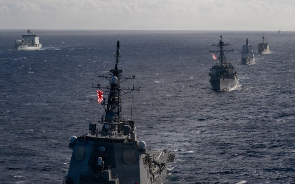 USS Theodore Roosevelt leads group sail during RIMPAC 2026