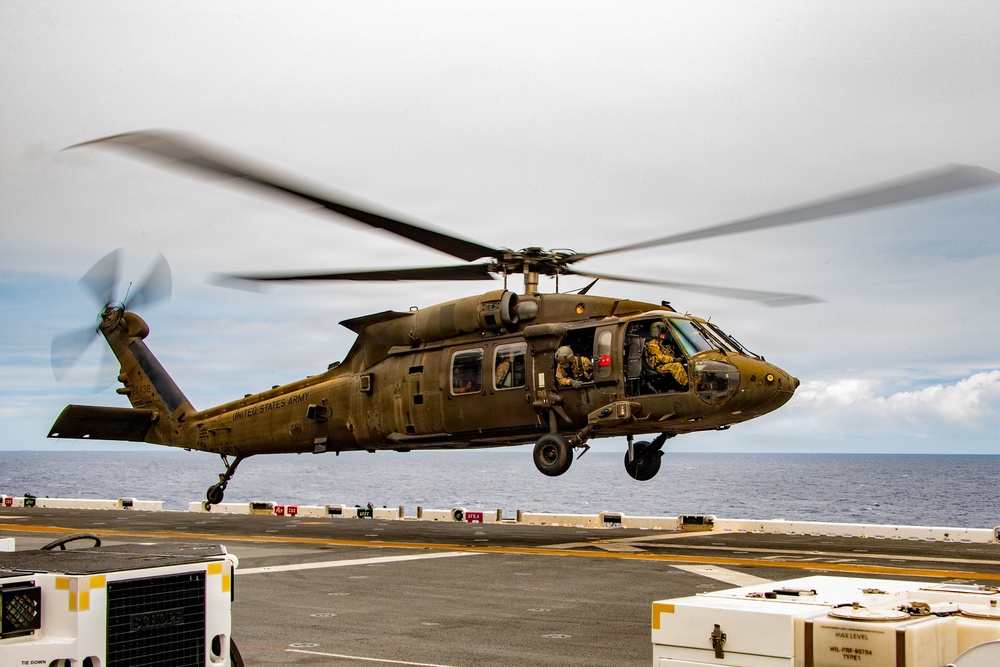 25th CAB tours USS Essex
