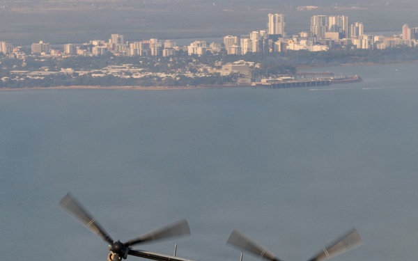 MRF-D Marines participate in Mindil Beach flying display