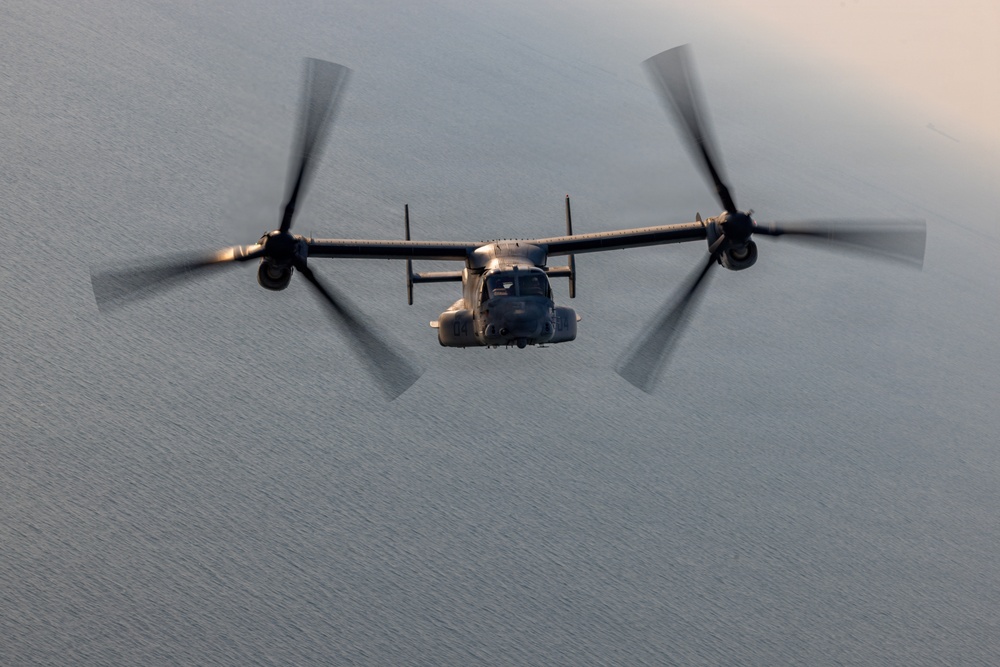 MRF-D Marines participate in Mindil Beach flying display