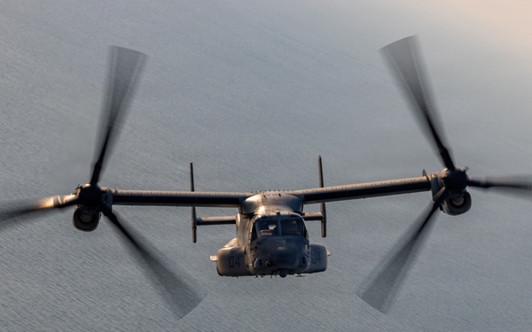 MRF-D Marines participate in Mindil Beach flying display