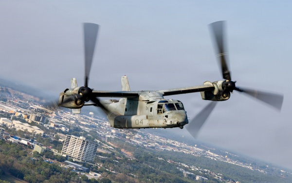MRF-D Marines participate in Mindil Beach flying display
