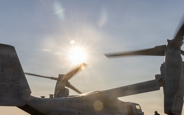 MRF-D Marines participate in Mindil Beach flying display