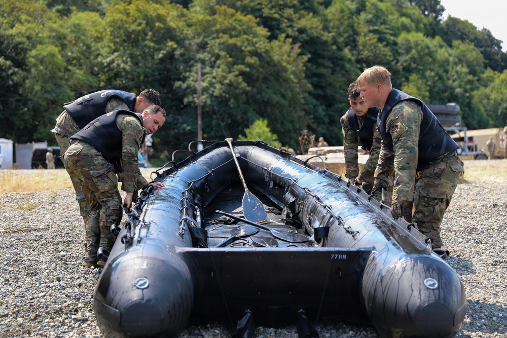 USARPAC Best Squad Competition 2026: Zodiac Paddle