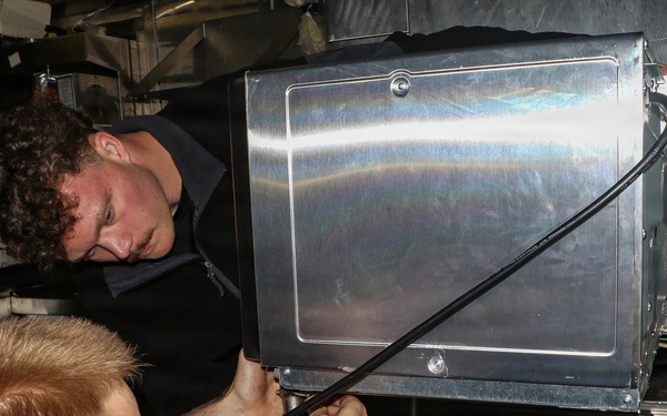 Frank E. Petersen Jr. Sailors Conduct Daily Operations