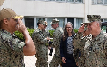 DHA Director Visits USNH Yokosuka