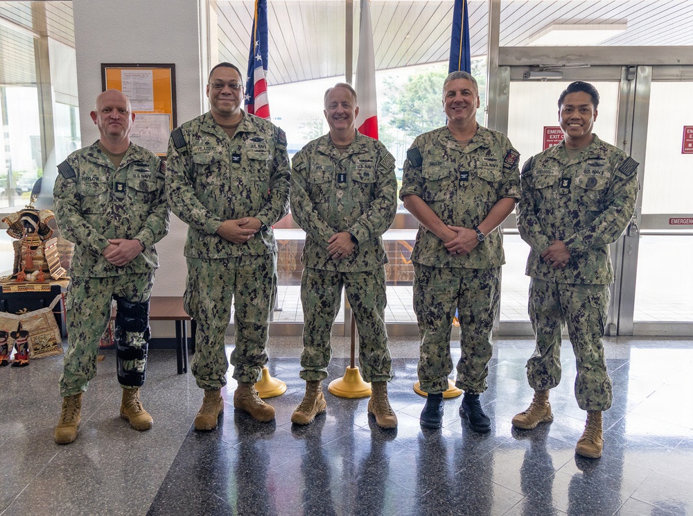 DHA Director Visits USNH Yokosuka
