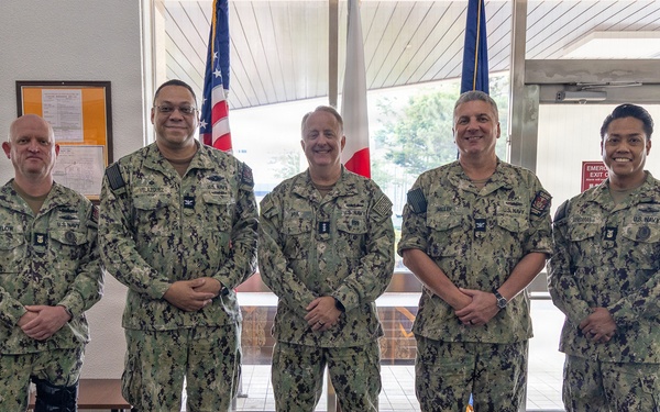 DHA Director Visits USNH Yokosuka