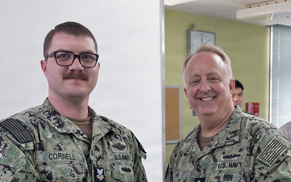 DHA Director Visits USNH Yokosuka