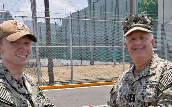 DHA Director Visits USNH Yokosuka