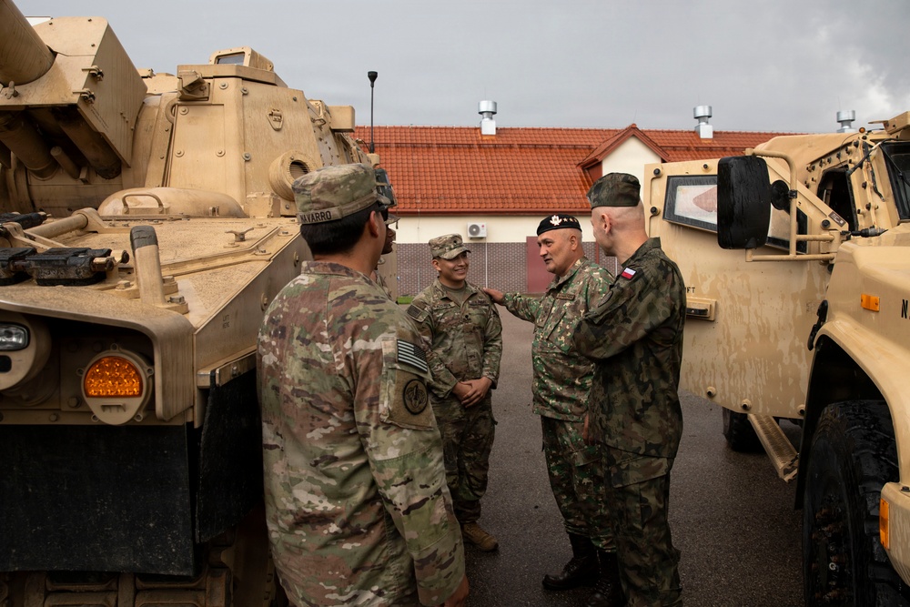 Romanian Lt. Gen. Dragoş-Dumitru Iacob visits NATO FLF Battle Group–Poland at Bemowo Piskie