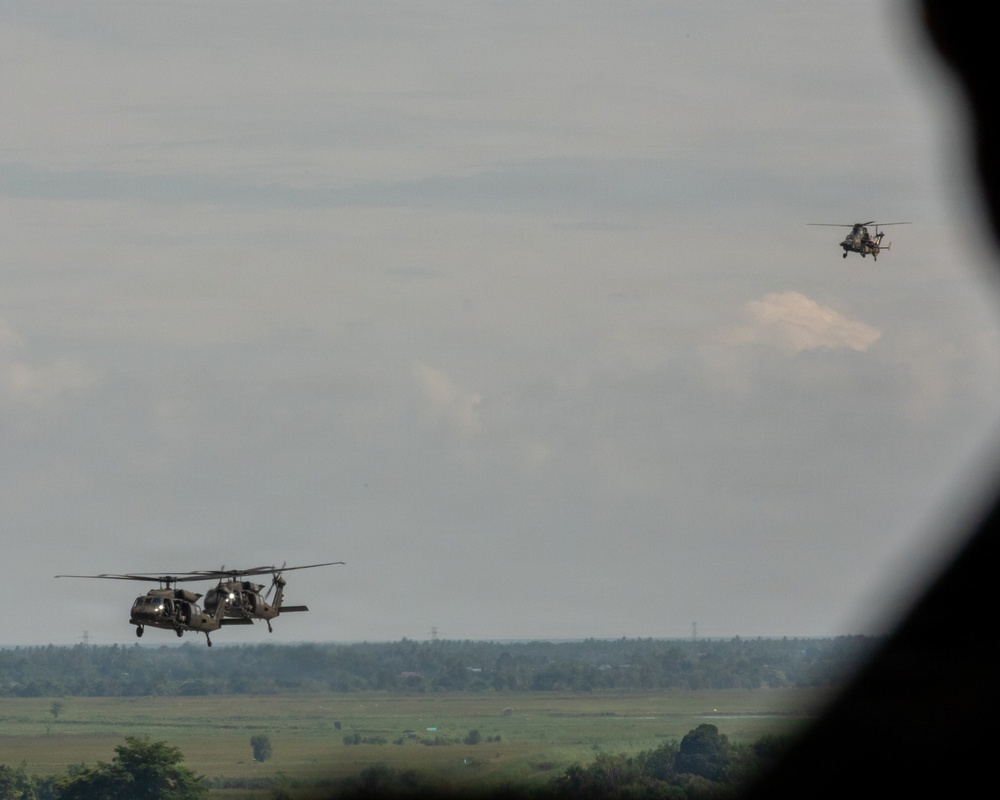 US, Malaysia, Australia Joint Air Assault Training
