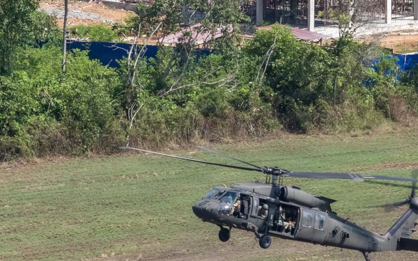 US, Malaysia, Australia Joint Air Assault Training