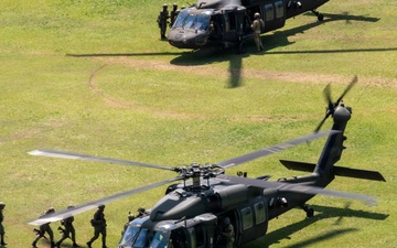 US, Malaysia, Australia Joint Air Assault Training