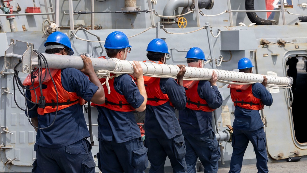 DDG 117 Leaves Rota And Shoots A “Killer Tomato”