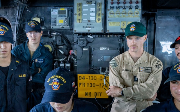 DDG 117 Conducts PACFIRE