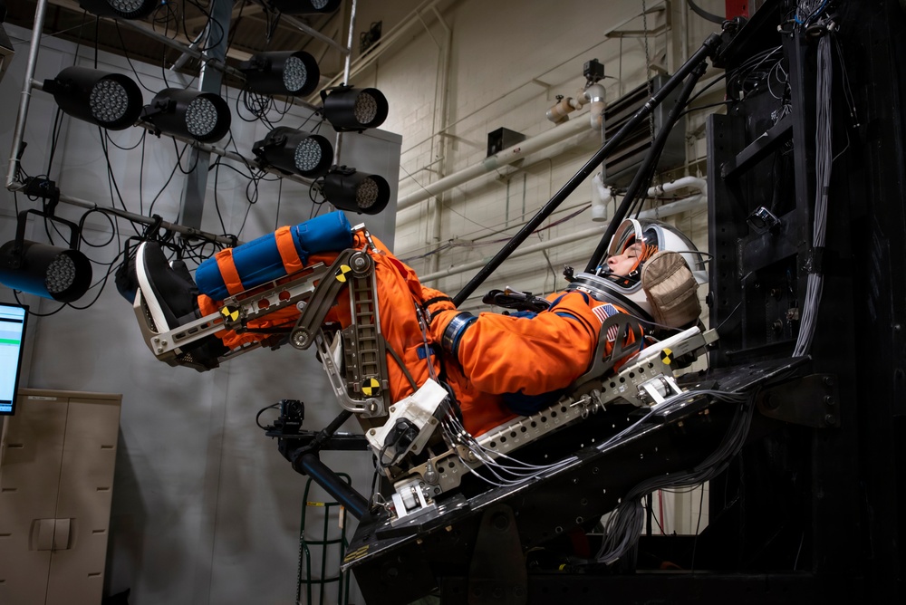 AFRL, NASA partner to test lunar landing safety; active-duty volunteers needed