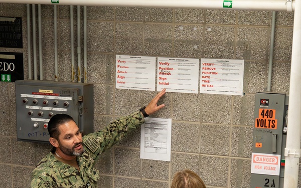 NTAG Empire State tours SWESC Training Facilities as part of an Educator Orientation Visit