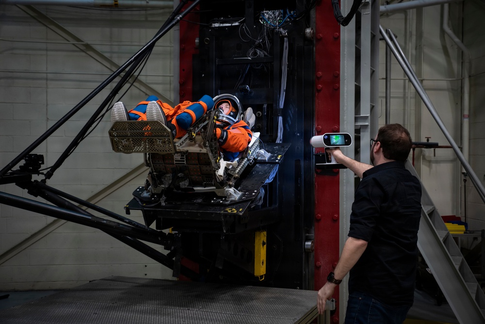 AFRL, NASA partner to test lunar landing safety; active-duty volunteers needed