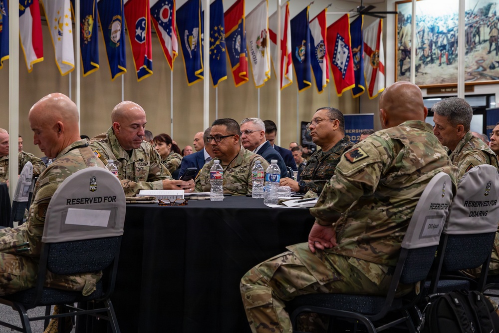 CNGB, Arkansas TAG and Guatemalan Minister of Defense observe Cyber Shield training.