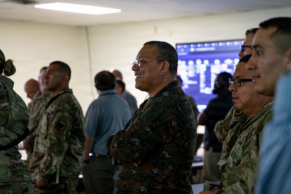 CNGB, Arkansas TAG and Guatemalan Minister of Defense observe Cyber Shield training.