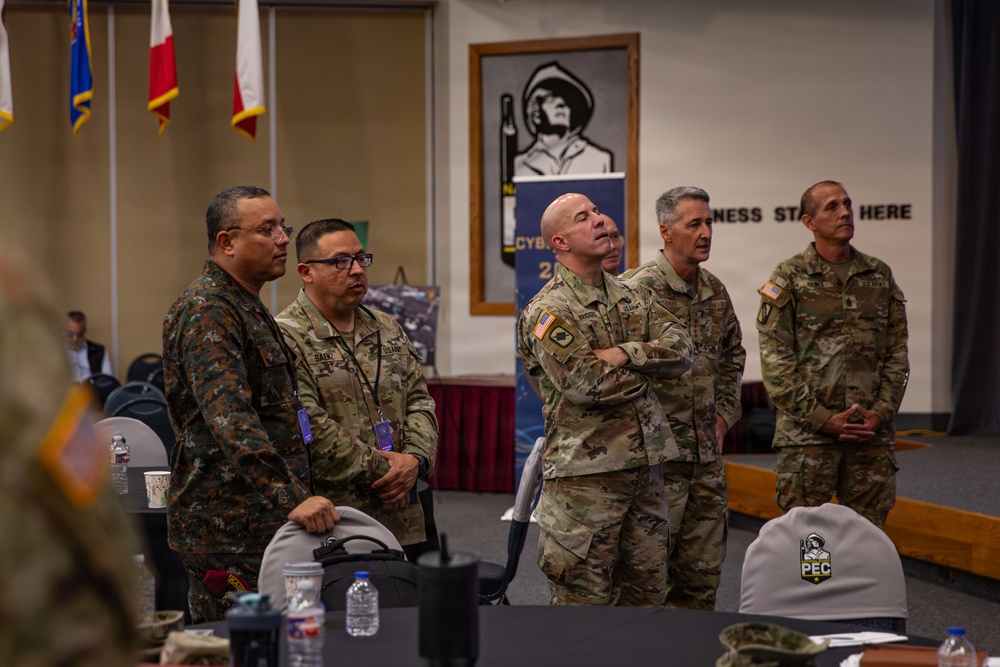 CNGB, Arkansas TAG and Guatemalan Minister of Defense observe Cyber Shield training.