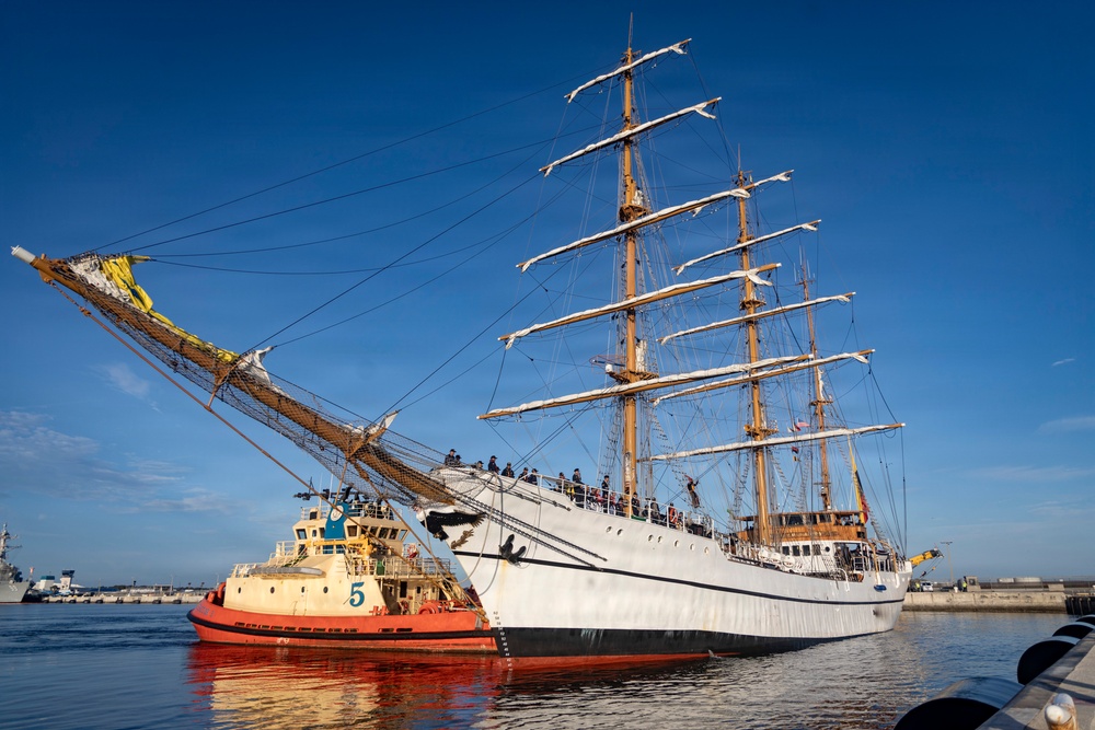 BAE Guayas Arrives at Naval Station Mayport
