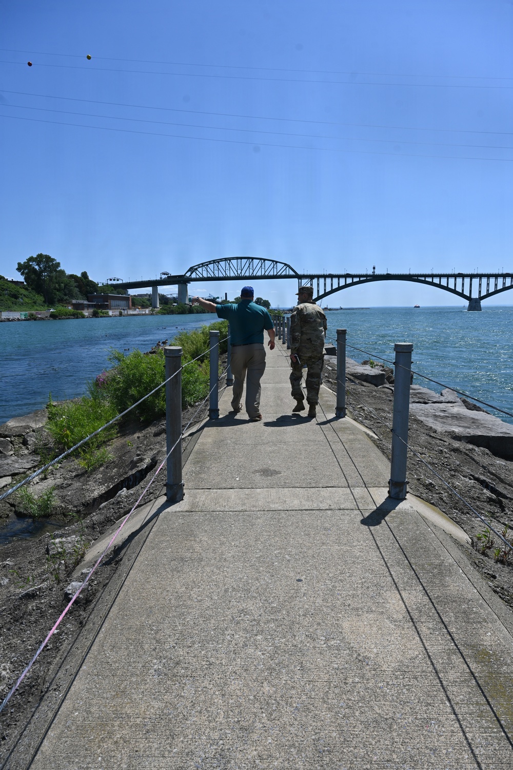 Buffalo District Leadership Visits Bird Island Pier Project Site