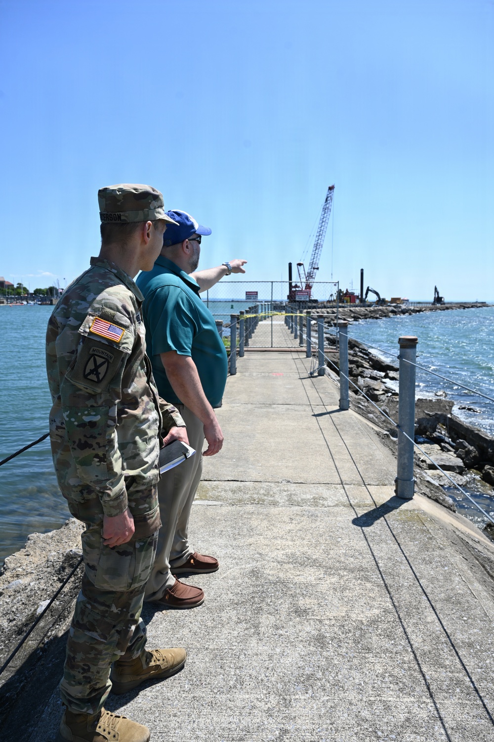 Buffalo District Leadership Visits Bird Island Pier Project Site