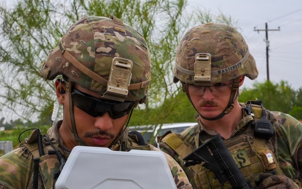 U.S. Army Soldiers Operates the Skydio X10D