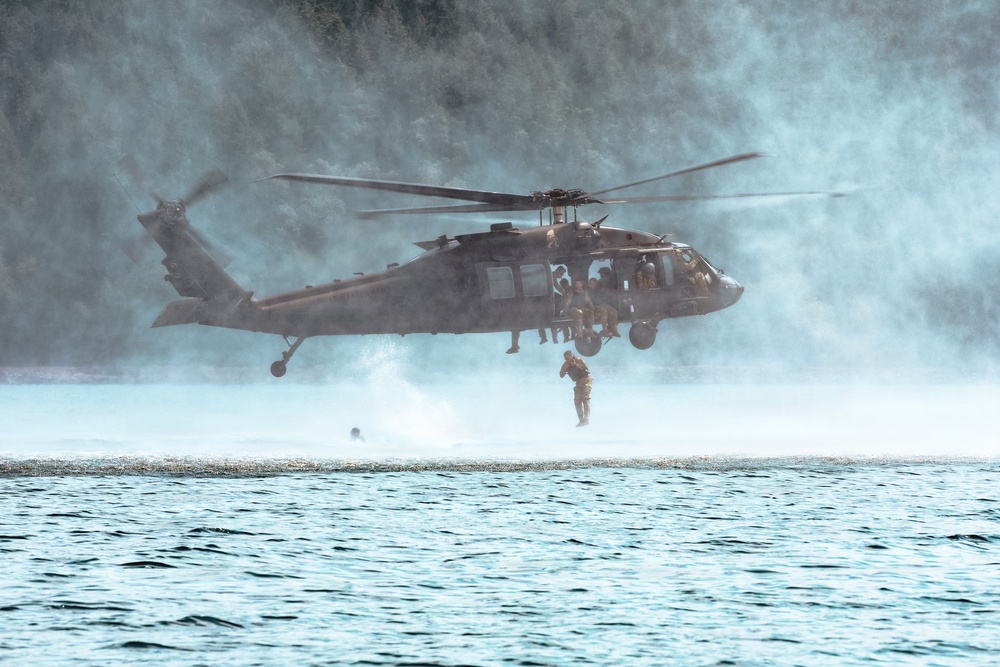 USARPAC Best Squad Competition 2026: Helocast and Zodiac Paddle