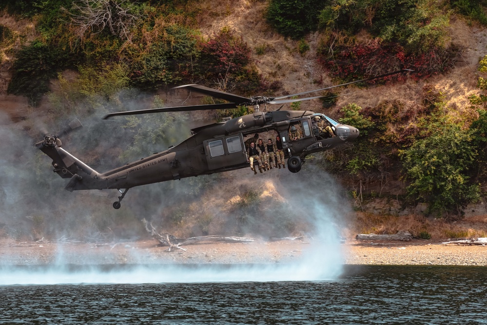 USARPAC Best Squad Competition 2026: Helocast and Zodiac Paddle