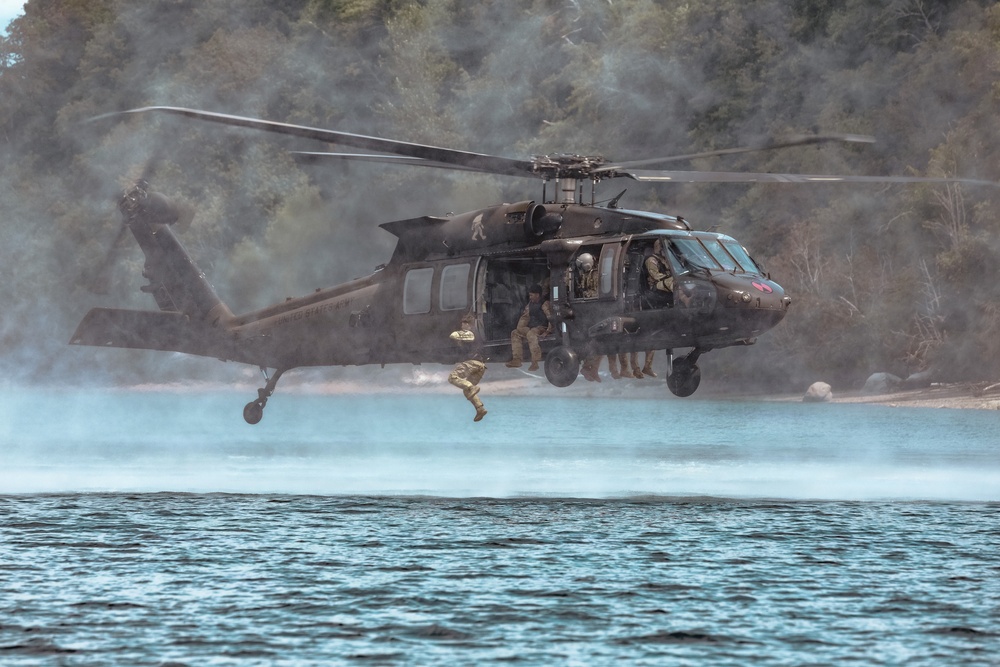 USARPAC Best Squad Competition 2026: Helocast and Zodiac Paddle