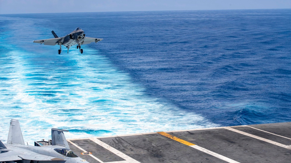 USS George Washington Conducts Flight Operations