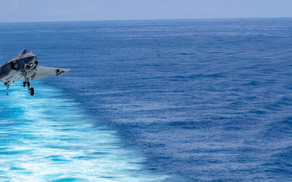USS George Washington Conducts Flight Operations