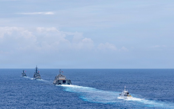 USS Santa Barbara Conducts PHOTOEX with Philippine Navy, Japan Maritime Self-Defense Forces
