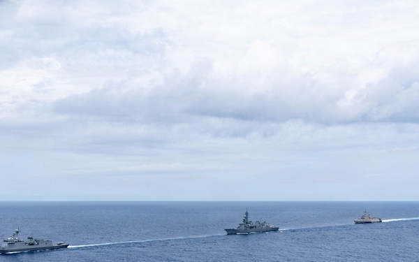 USS Santa Barbara Conducts PHOTOEX with Philippine Navy, Japan Maritime Self-Defense Forces