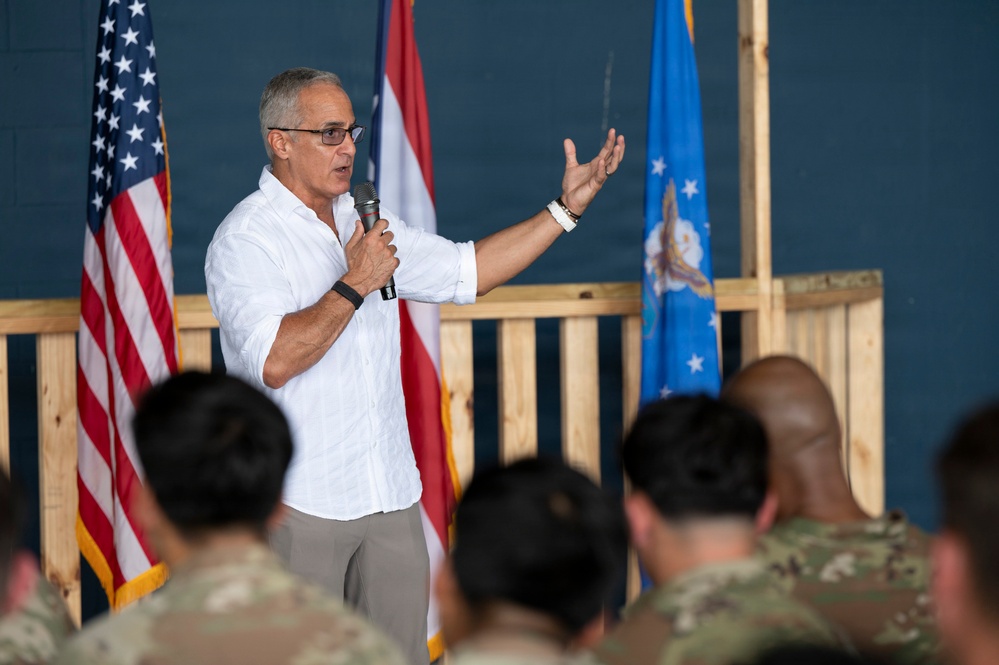 Retired SEAC visits the 346th AEW
